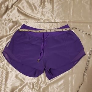 Lululemon hotty hot short 4"